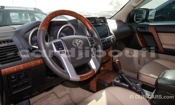 Acheter Import Voiture Toyota Prado Blanc à Import - Dubai, Ali Sabieh Region Acheter Import Voiture Toyota Prado Blanc à Import - Dubai, Ali Sabieh Region