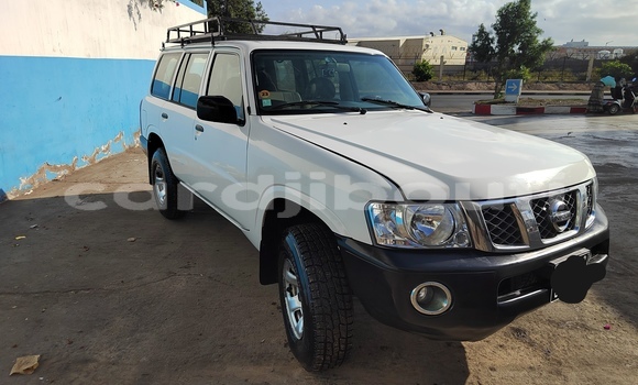 Acheter Occasion Voiture Nissan Patrol Blanc à Djibouti, Djibouti Region