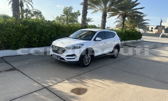 Acheter Occasion Voiture Hyundai Tucson Blanc à Djibouti, Djibouti Region Acheter Occasion Voiture Hyundai Tucson Blanc à Djibouti, Djibouti Region