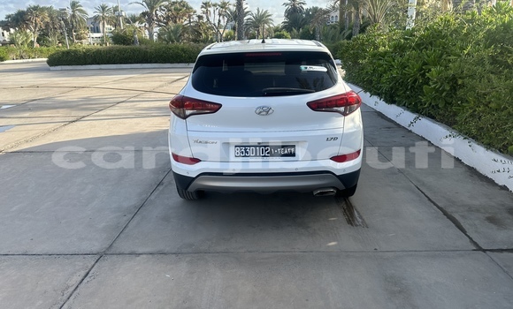 Acheter Occasion Voiture Hyundai Tucson Blanc à Djibouti, Djibouti Region Acheter Occasion Voiture Hyundai Tucson Blanc à Djibouti, Djibouti Region