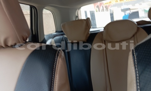 Acheter Occasion Voiture Suzuki Vitara Marron à Djibouti, Djibouti Region Acheter Occasion Voiture Suzuki Vitara Marron à Djibouti, Djibouti Region