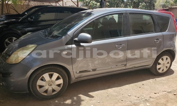 Acheter Occasion Voiture Nissan Note Gris à Djibouti, Djibouti Region Acheter Occasion Voiture Nissan Note Gris à Djibouti, Djibouti Region