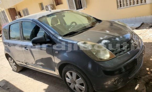 Acheter Occasion Voiture Nissan Note Gris à Djibouti, Djibouti Region Acheter Occasion Voiture Nissan Note Gris à Djibouti, Djibouti Region