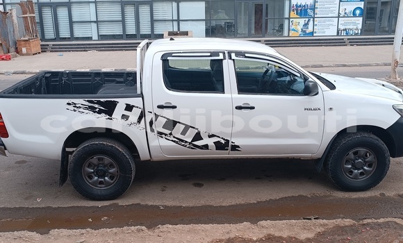 Acheter Occasion Voiture Toyota Hilux Blanc à Djibouti, Djibouti Region Acheter Occasion Voiture Toyota Hilux Blanc à Djibouti, Djibouti Region