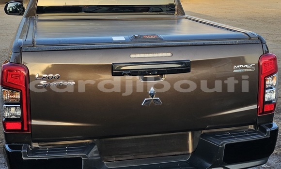 Acheter Neuf Voiture Mitsubishi L200 Marron à Djibouti, Djibouti Region