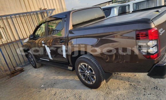 Acheter Neuf Voiture Mitsubishi L200 Marron à Djibouti, Djibouti Region Acheter Neuf Voiture Mitsubishi L200 Marron à Djibouti, Djibouti Region