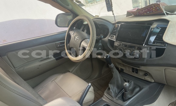 Acheter Occasion Voiture Toyota Fortuner Gris à Djibouti, Djibouti Region Acheter Occasion Voiture Toyota Fortuner Gris à Djibouti, Djibouti Region
