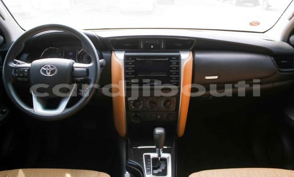 Buy Import Toyota Fortuner White Car in Import - Dubai in Ali Sabieh Region Buy Import Toyota Fortuner White Car in Import - Dubai in Ali Sabieh Region