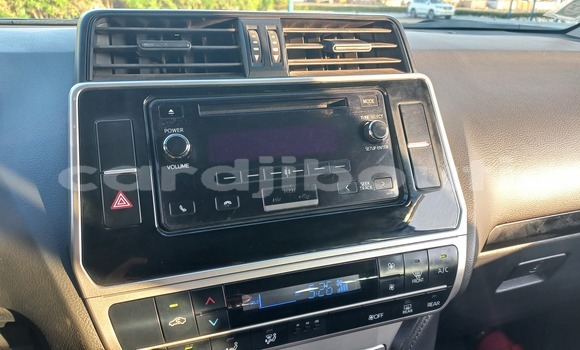 Acheter Occasion Voiture Toyota Prado Gris à Djibouti, Djibouti Region Acheter Occasion Voiture Toyota Prado Gris à Djibouti, Djibouti Region