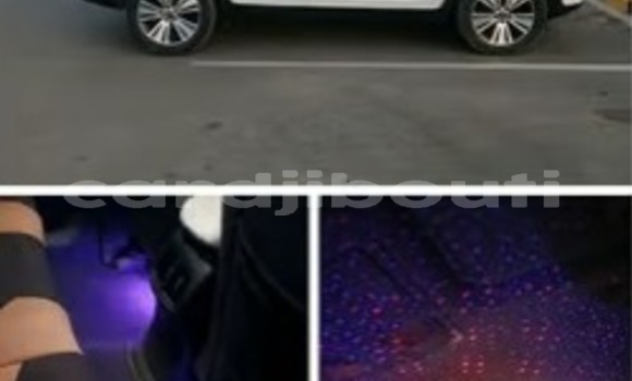 Acheter Occasion Voiture Kia Sportage Blanc à Djibouti city, East africa