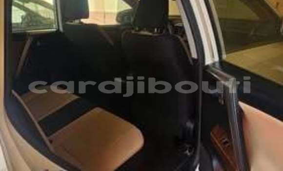 Acheter Occasion Voiture Toyota RAV4 Autre à Djibouti, Djibouti Region Acheter Occasion Voiture Toyota RAV4 Autre à Djibouti, Djibouti Region