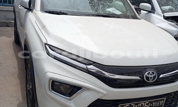 Acheter Occasion Voiture Toyota Urban Cruiser Blanc à Djibouti, Djibouti Region Acheter Occasion Voiture Toyota Urban Cruiser Blanc à Djibouti, Djibouti Region