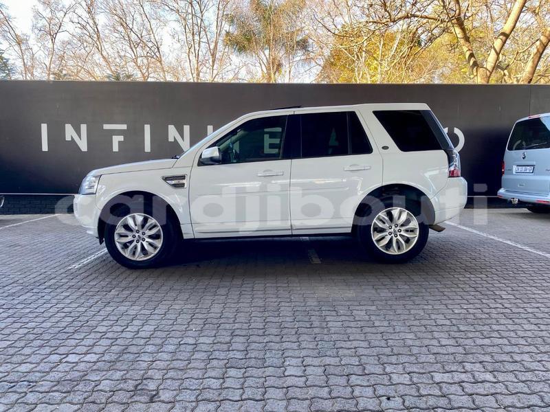 Big with watermark land rover freelander djibouti region djibouti 4525