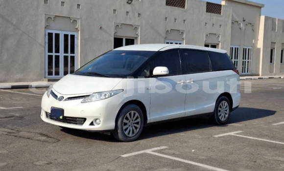 Acheter Occasion Voiture Toyota Previa Blanc à Djibouti, Djibouti Region