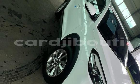 Acheter Occasion Voiture Hyundai Tucson Blanc à Djibouti city, East africa Acheter Occasion Voiture Hyundai Tucson Blanc à Djibouti city, East africa