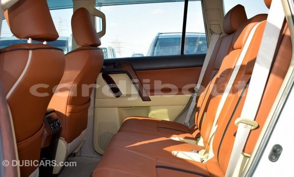 Buy Import Toyota Prado White Car in Import - Dubai in Ali Sabieh Region Buy Import Toyota Prado White Car in Import - Dubai in Ali Sabieh Region