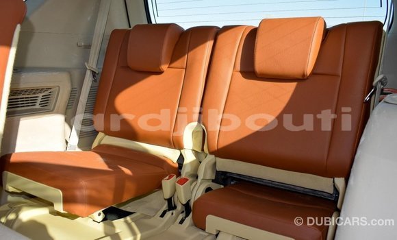 Buy Import Toyota Prado White Car in Import - Dubai in Ali Sabieh Region Buy Import Toyota Prado White Car in Import - Dubai in Ali Sabieh Region