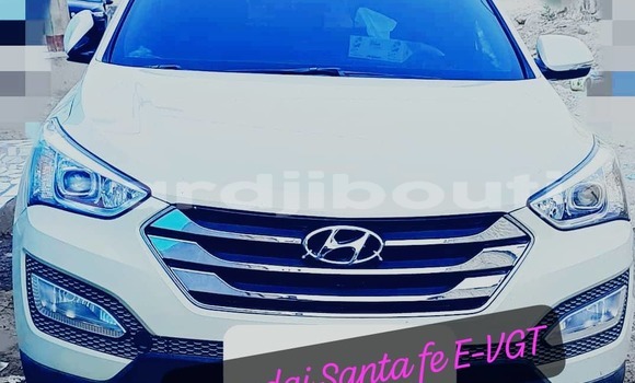 Acheter Occasion Voiture Hyundai Santa Fe Blanc à Djibouti city, East africa