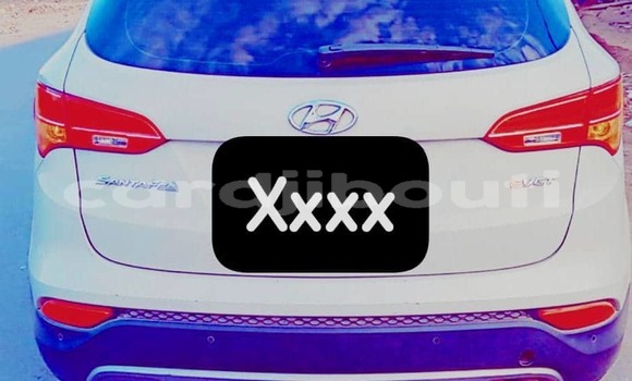 Acheter Occasion Voiture Hyundai Santa Fe Blanc à Djibouti city, East africa Acheter Occasion Voiture Hyundai Santa Fe Blanc à Djibouti city, East africa