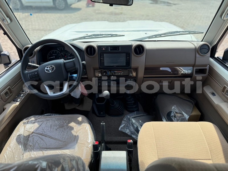 Big with watermark toyota land cruiser djibouti region djibouti 4540