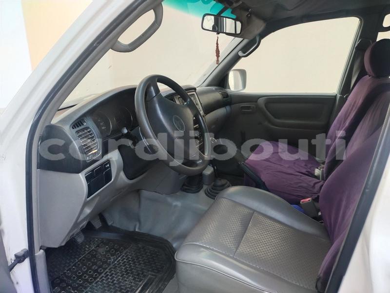 Big with watermark toyota land cruiser prado east africa djibouti city 4543