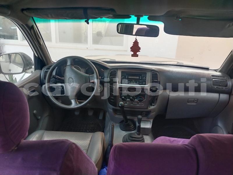 Big with watermark toyota land cruiser prado east africa djibouti city 4543