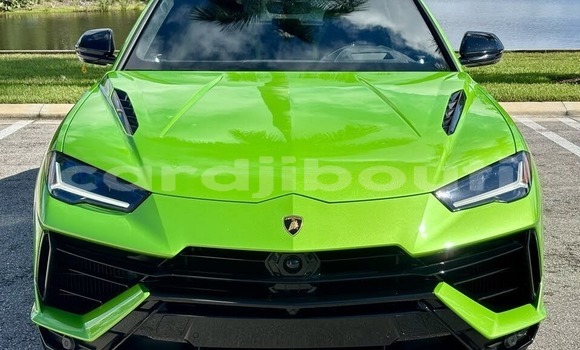 Acheter Occasion Voiture Lamborghini Urus Vert à Ali Sabieh, Ali Sabieh Region