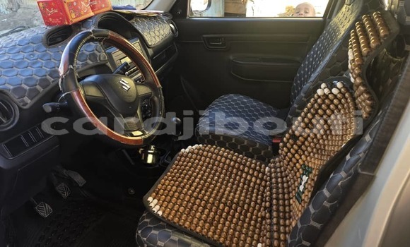 Acheter Occasion Voiture Suzuki Every Blanc à Djibouti city, East africa