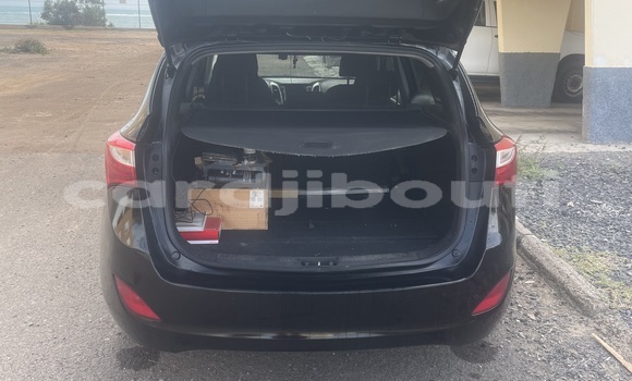 Acheter Occasion Voiture Hyundai i30 Noir à Djibouti, Djibouti Region Acheter Occasion Voiture Hyundai i30 Noir à Djibouti, Djibouti Region