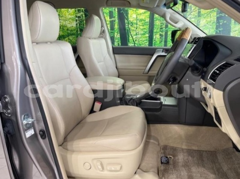 Big with watermark toyota land cruiser prado east africa djibouti city 4560