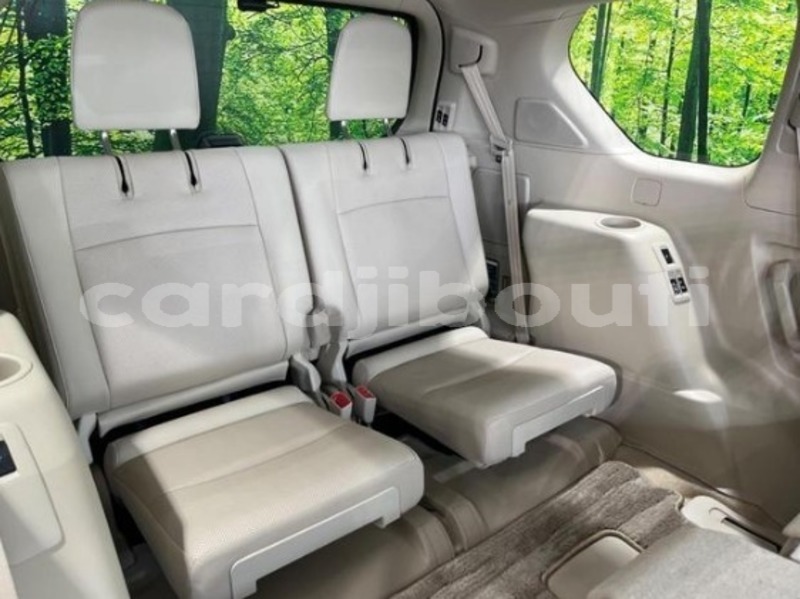 Big with watermark toyota land cruiser prado east africa djibouti city 4560