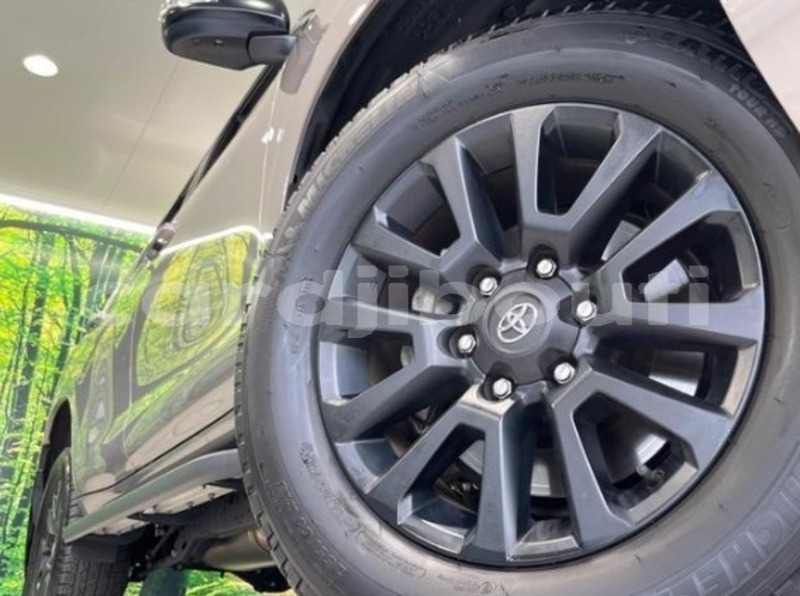 Big with watermark toyota land cruiser prado east africa djibouti city 4560