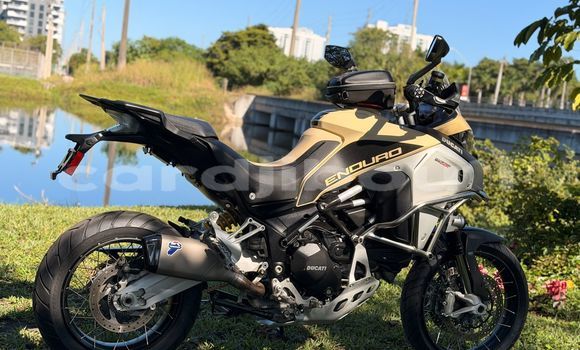 Acheter Occasion Moto Ducati Multistrada Noir à Alaili Dadda, Obock Acheter Occasion Moto Ducati Multistrada Noir à Alaili Dadda, Obock
