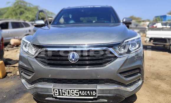 Acheter Occasion Voiture SsangYong Rexton Noir à Djibouti, Djibouti Region Acheter Occasion Voiture SsangYong Rexton Noir à Djibouti, Djibouti Region