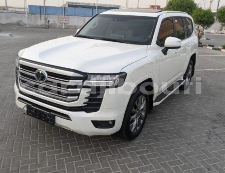 Big with watermark toyota land cruiser east africa djibouti city 4574