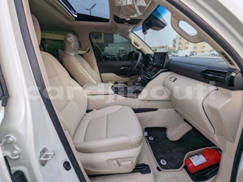 Big with watermark toyota land cruiser east africa djibouti city 4574