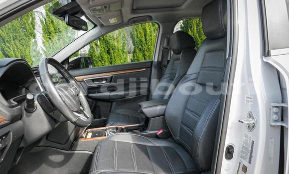 Acheter Occasion Voiture Honda CR–V Blanc à Djibouti city, East africa Acheter Occasion Voiture Honda CR–V Blanc à Djibouti city, East africa