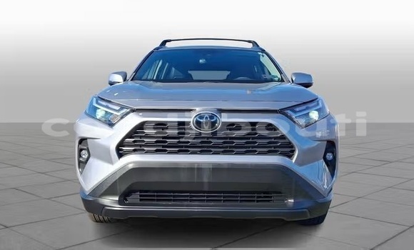 Buy Used Toyota RAV4 Silver Car in Djibouti in Djibouti Region Buy Used Toyota RAV4 Silver Car in Djibouti in Djibouti Region