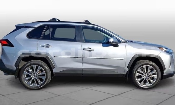 Buy Used Toyota RAV4 Silver Car in Djibouti in Djibouti Region Buy Used Toyota RAV4 Silver Car in Djibouti in Djibouti Region