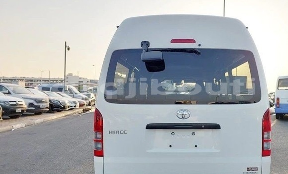 Buy Used Toyota Hiace White Car in Djibouti city in East africa Buy Used Toyota Hiace White Car in Djibouti city in East africa