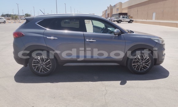 Acheter Occasion Voiture Hyundai Tucson Gris à Djibouti, Djibouti Region Acheter Occasion Voiture Hyundai Tucson Gris à Djibouti, Djibouti Region
