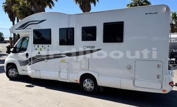 Buy Used Fiat 900T White Car in Djibouti in Djibouti Region Buy Used Fiat 900T White Car in Djibouti in Djibouti Region