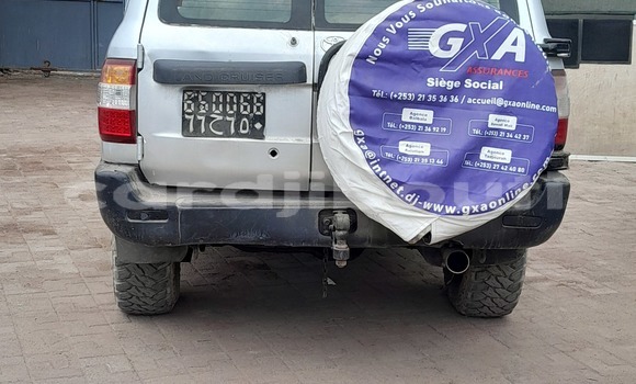 Acheter Occasion Voiture Toyota Land Cruiser Gris à Djibouti, Djibouti Region Acheter Occasion Voiture Toyota Land Cruiser Gris à Djibouti, Djibouti Region