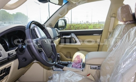 Acheter Occasion Voiture Toyota Land Cruiser Blanc à Djibouti, Djibouti Region Acheter Occasion Voiture Toyota Land Cruiser Blanc à Djibouti, Djibouti Region