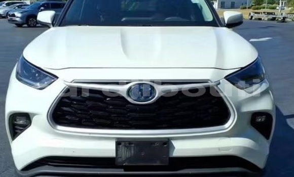 Acheter Occasion Voiture Toyota Highlander Blanc à Djibouti, Djibouti Region