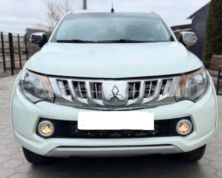 Big with watermark mitsubishi l200 east africa djibouti city 4622