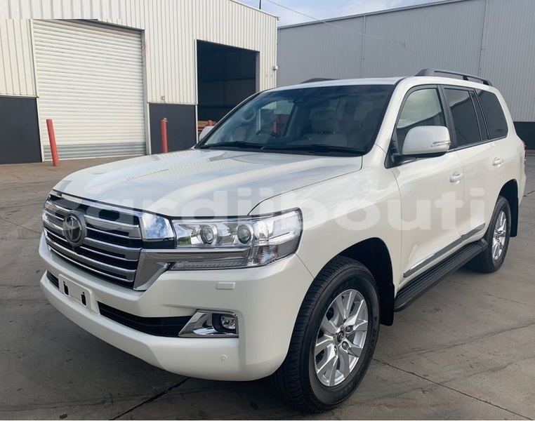 Big with watermark toyota land cruiser east africa djibouti city 4641