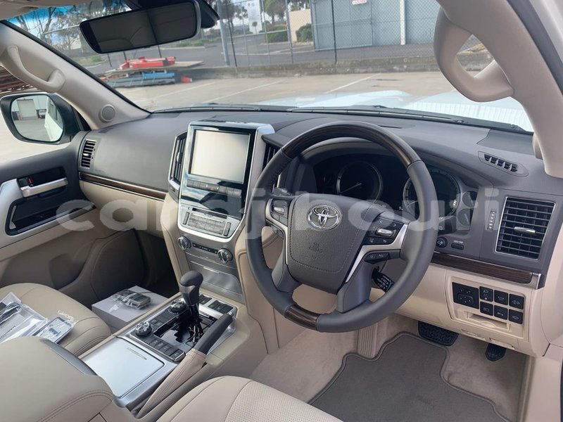 Big with watermark toyota land cruiser east africa djibouti city 4641