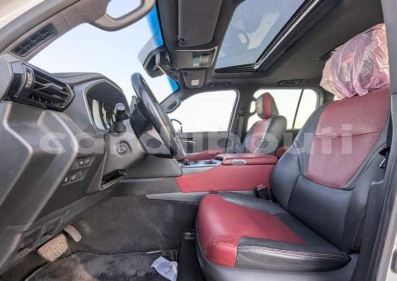 Big with watermark toyota land cruiser east africa djibouti city 4668