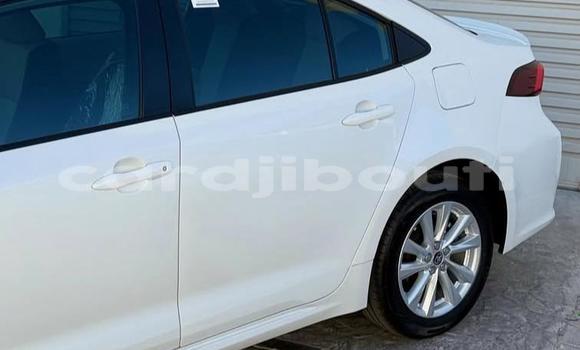 Acheter Occasion Voiture Toyota Corolla Blanc à Djibouti city, East africa Acheter Occasion Voiture Toyota Corolla Blanc à Djibouti city, East africa